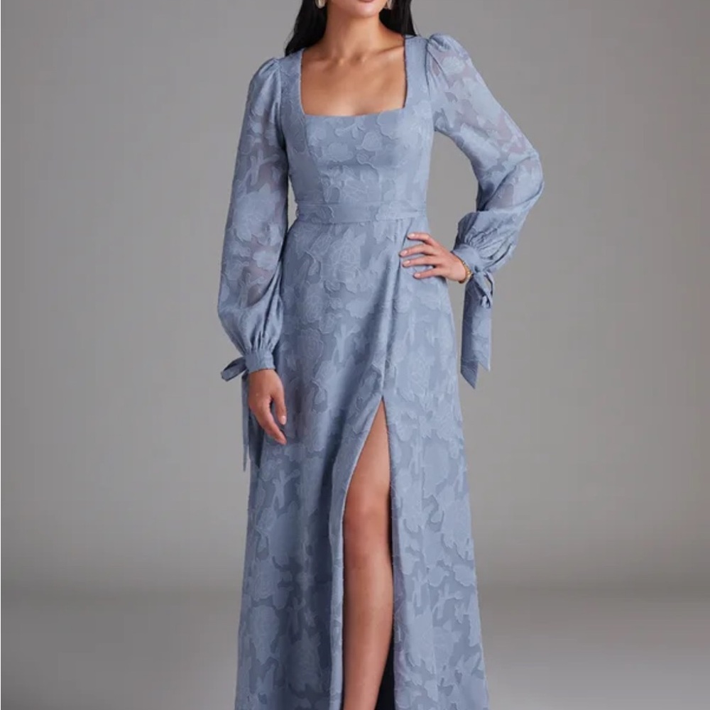 Elegant Blue Floral Dress